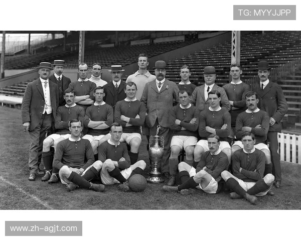 英超球队与业余俱乐部的合作关系与梯队培养